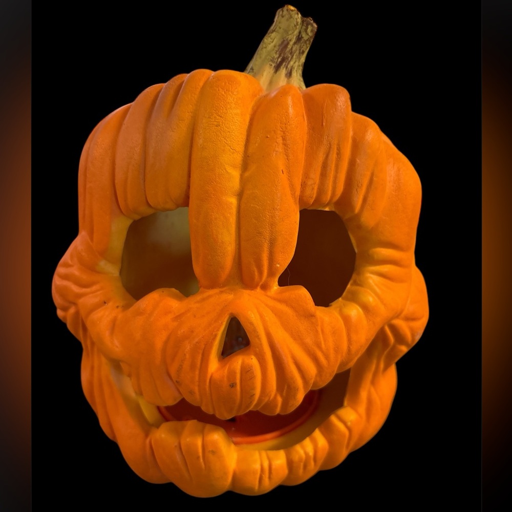 1995 Trendmasters Halloween Jack O Lantern light up plug in Pumpkin